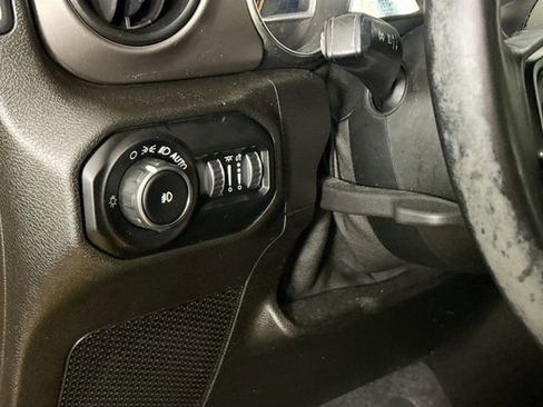 Used 2019 Jeep Wrangler Unlimited Sport S image 17