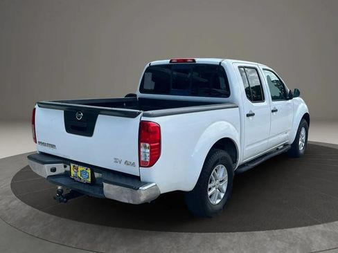Used 2017 Nissan Frontier SV AWD/4WD image 7
