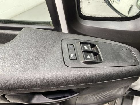 Used 2025 RAM ProMaster 2500 w/ U-Haul Equipment Group FWD image 13