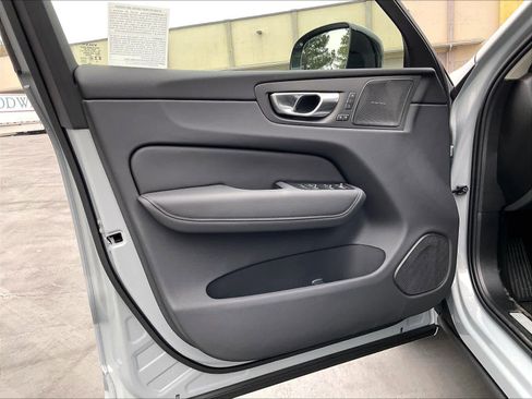 New 2026 Volvo XC60 B5 Plus w/ Climate Package AWD/4WD image 24
