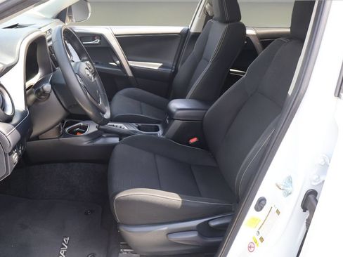 Certified 2018 Toyota RAV4 XLE FWD image 14