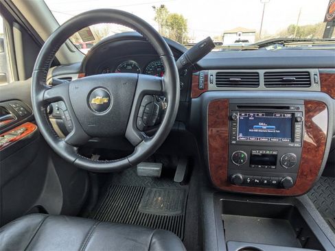 Used 2011 Chevrolet Silverado 2500 LTZ w/ LTZ Plus Package image 15