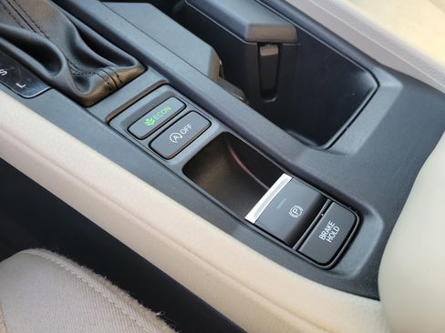 Used 2023 Honda Accord EX image 31