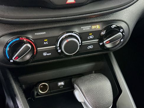 Used 2023 Kia Soul LX w/ Option Group 015 FWD image 23