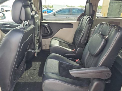 Used 2018 Dodge Grand Caravan SXT FWD image 7