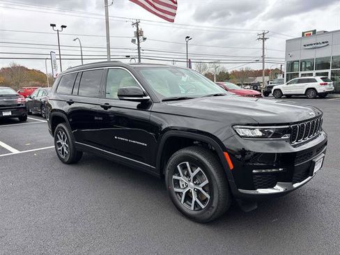 New 2025 Jeep Grand Cherokee L Limited image 1
