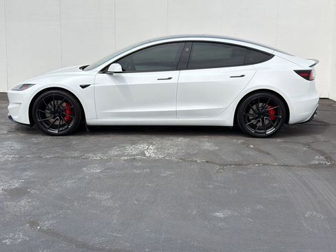 Used 2025 Tesla Model 3 Performance AWD/4WD image 2