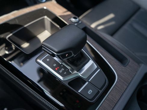 Used 2024 Audi Q5 2.0T Premium Plus AWD/4WD image 22