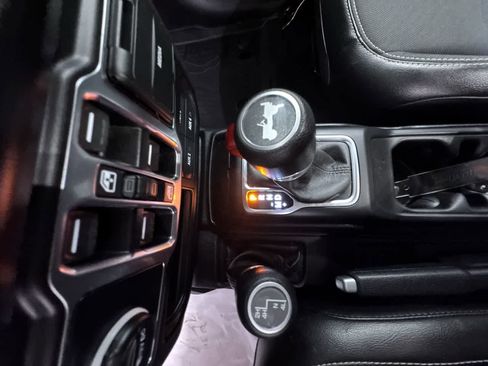 Used 2021 Jeep Wrangler Unlimited Sport image 30