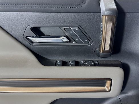 New 2024 GMC Hummer EV 3X w/ Battery Pack, 24 Module Pack image 16