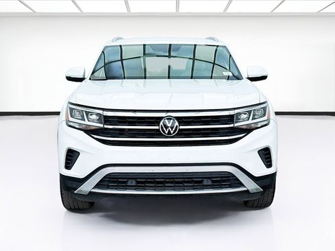 Used 2020 Volkswagen Atlas Cross Sport SE image 2