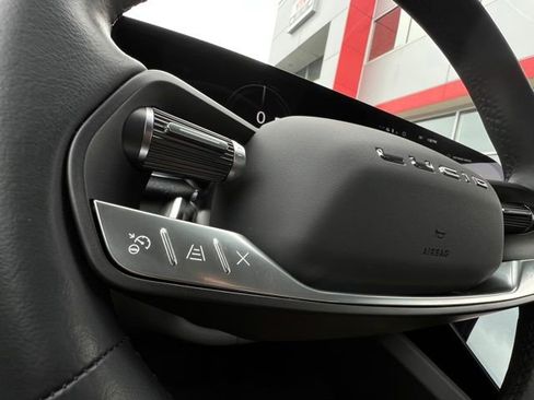 Used 2025 Lucid Air Touring AWD/4WD image 28