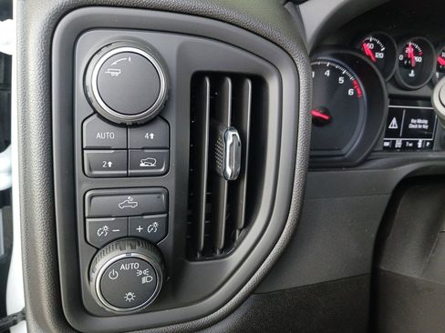 New 2025 Chevrolet Silverado 1500 Custom image 23