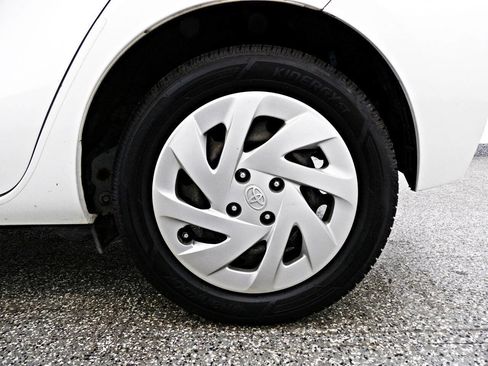 Used 2016 Toyota Prius C Four image 19