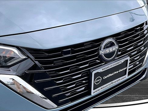 Used 2025 Nissan Sentra SV w/ All-Weather Package FWD image 32