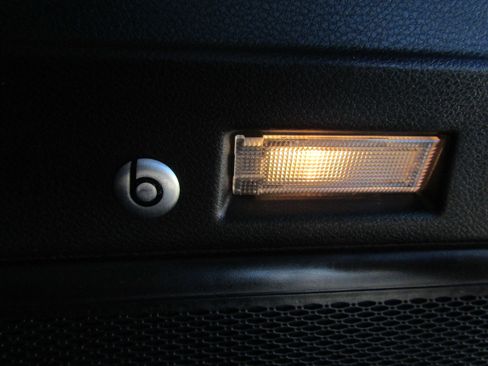 Used 2016 Jeep Renegade 75th Anniversary image 30