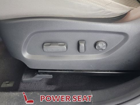 Used 2016 Hyundai Santa Fe SE FWD image 15