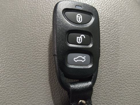 Used 2018 Hyundai Elantra SEL w/ Cargo Package FWD image 32