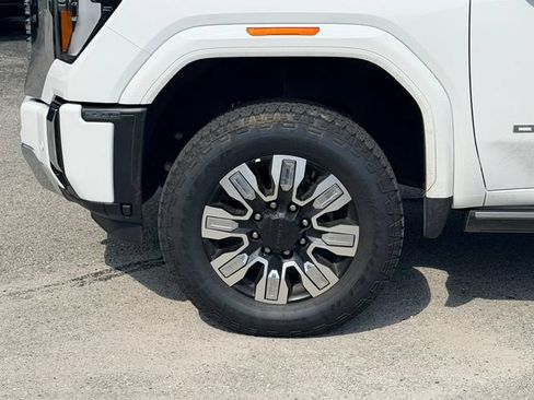 Used 2025 GMC Sierra 2500 Denali w/ Max Trailering Package AWD/4WD image 9