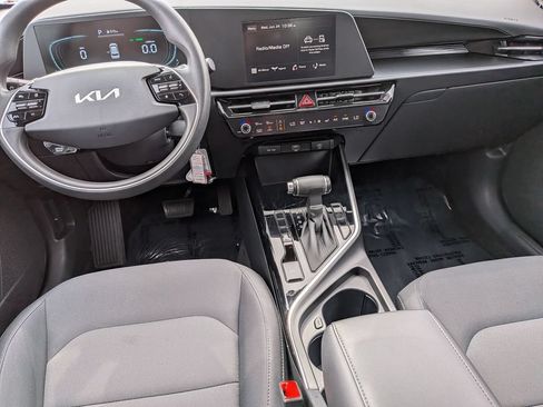 Used 2025 Kia Niro LX FWD image 24