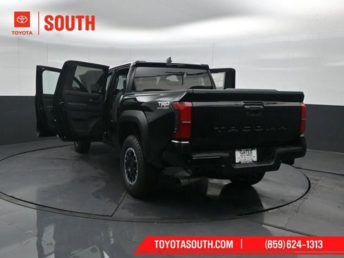 New 2026 Toyota Tacoma TRD Off-Road w/ TRD Off Road Upgrade Package AWD/4WD image 54