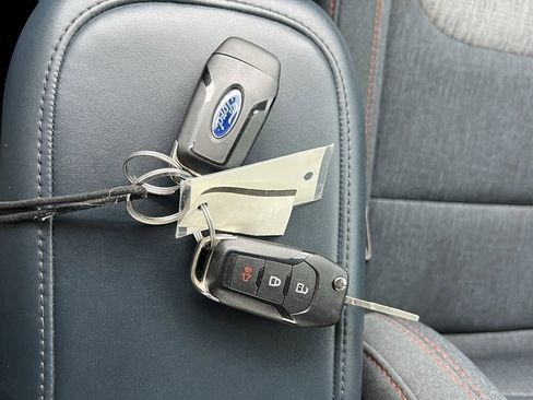 Used 2023 Ford Maverick XLT image 29