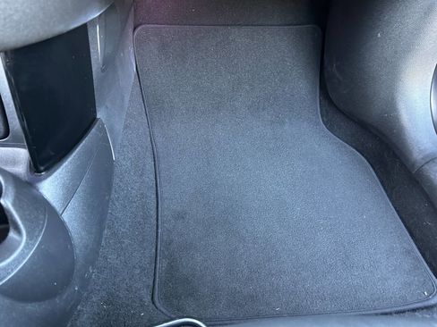 Used 2019 MINI Cooper 2-Door Hardtop image 36