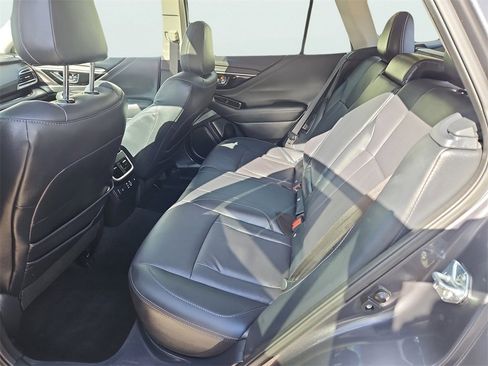 Used 2023 Subaru Outback Limited image 37