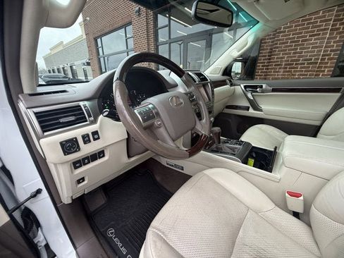 Used 2015 Lexus GX 460 Luxury image 21