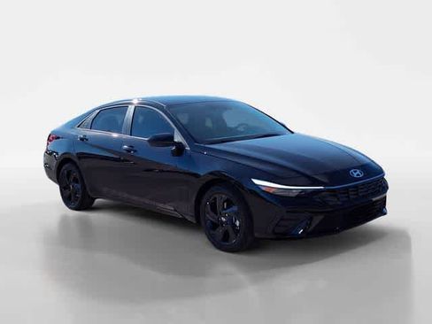 New 2026 Hyundai Elantra Sport FWD image 7