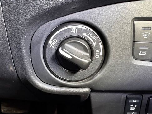 Used 2024 Nissan Frontier PRO-4X w/ Pro Premium Package image 30