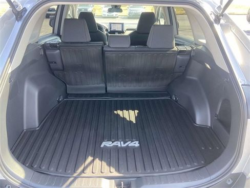 Used 2025 Toyota RAV4 LE image 7