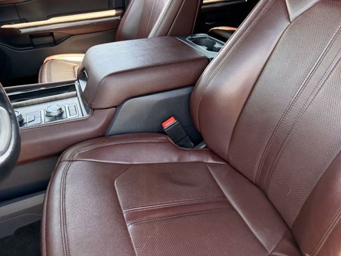 Certified 2022 Ford Expedition Limited AWD/4WD image 19