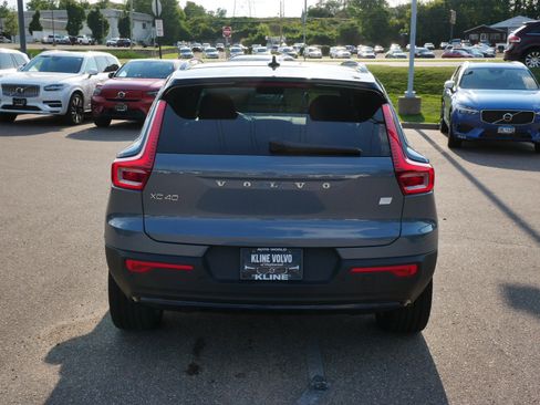 Used 2023 Volvo XC40 Recharge Plus w/ Protection Package Premier AWD/4WD image 6
