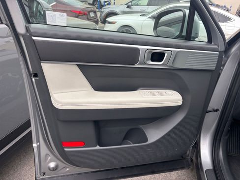 Used 2025 Hyundai Santa Fe SEL image 18