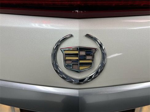 Certified 2015 Cadillac XTS Premium w/ Driver Assist Package image 32