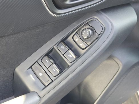 Used 2024 Subaru Crosstrek 2.0i Premium image 20