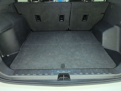 Used 2020 Chevrolet Equinox LT image 36