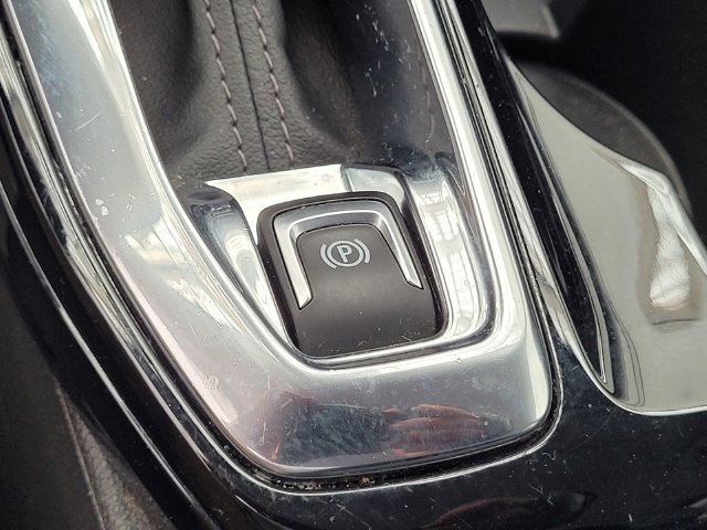 Used 2025 Chevrolet Trax ACTIV w/ Driver Confidence Package FWD image 17
