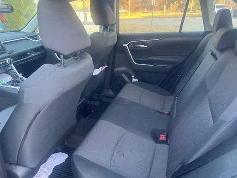 Used 2020 Toyota RAV4 XLE image 7