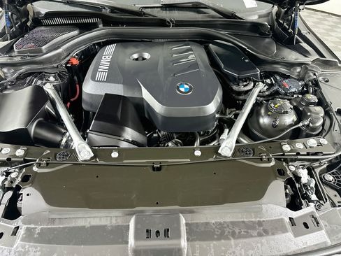 Used 2026 BMW 530i w/ Premium Package RWD image 34