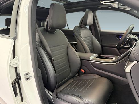 Certified 2025 Mercedes-Benz GLC 43 AMG 4MATIC image 23