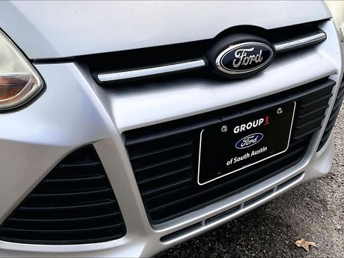 Used 2014 Ford Focus SE FWD image 30