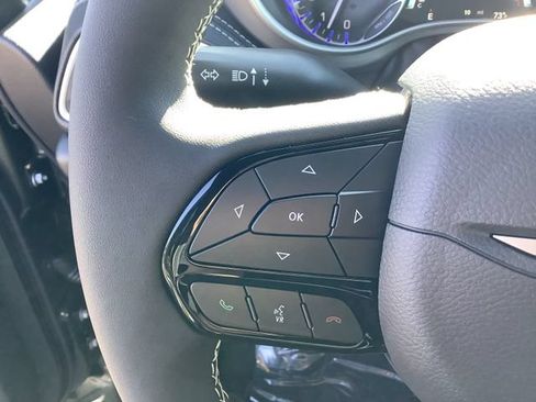 New 2027 Chrysler Pacifica Limited w/ Family Tech Group FWD image 13