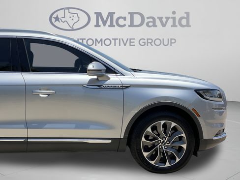 Used 2023 Lincoln Nautilus Reserve w/ Luxury Package AWD/4WD image 32