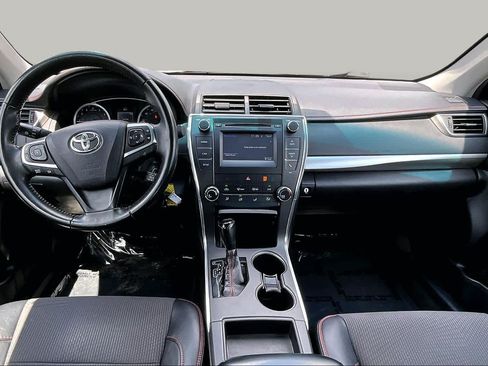 Used 2017 Toyota Camry SE FWD image 15