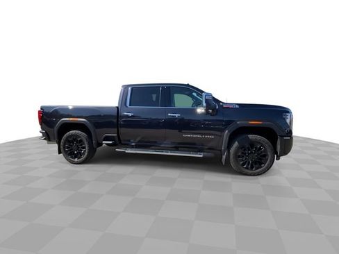 Used 2024 GMC Sierra 2500 Denali w/ Denali Reserve Package AWD/4WD image 3