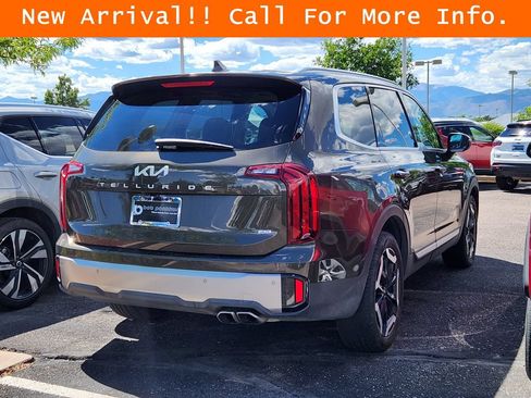 Used 2025 Kia Telluride S AWD/4WD image 7