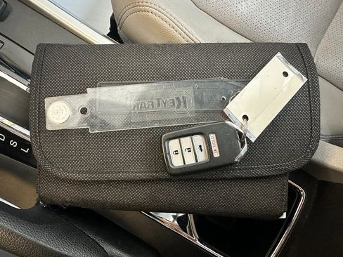 Used 2015 Honda Accord EX-L image 9