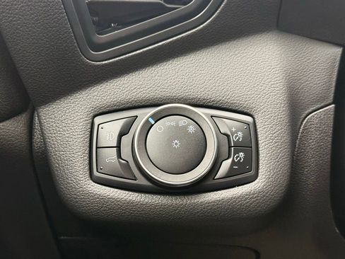 Used 2017 Ford Escape SE AWD/4WD image 10